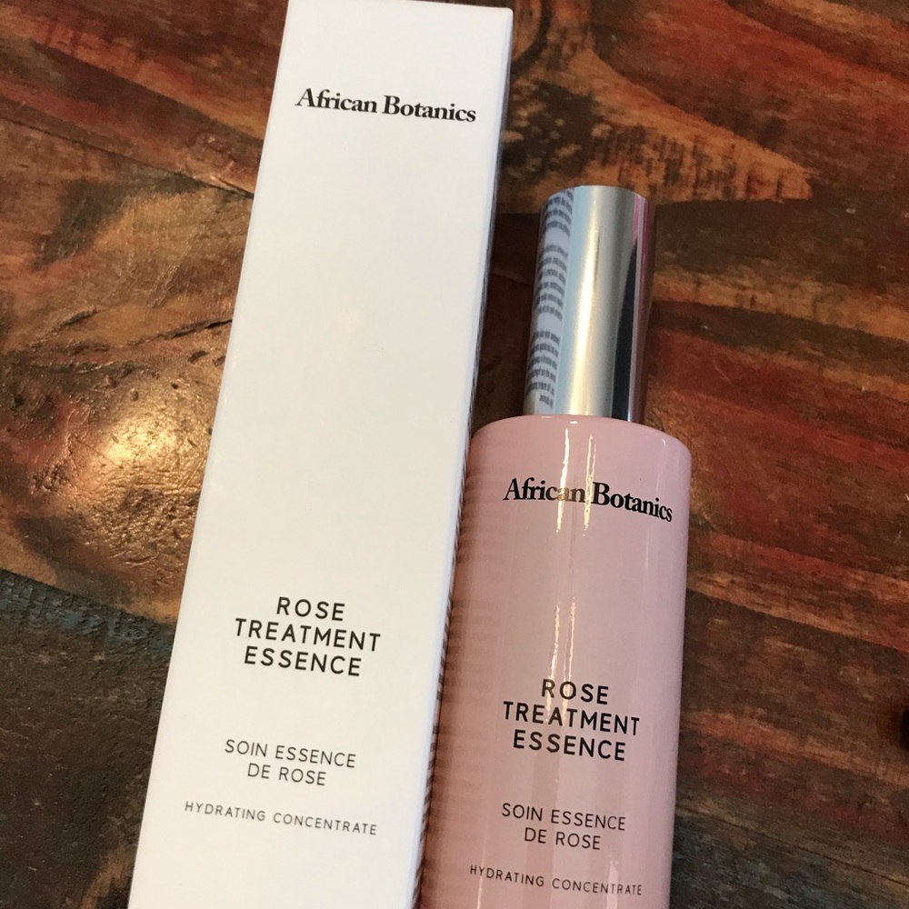 Rose Treatment Essence
/ Hydrating Concentrate /